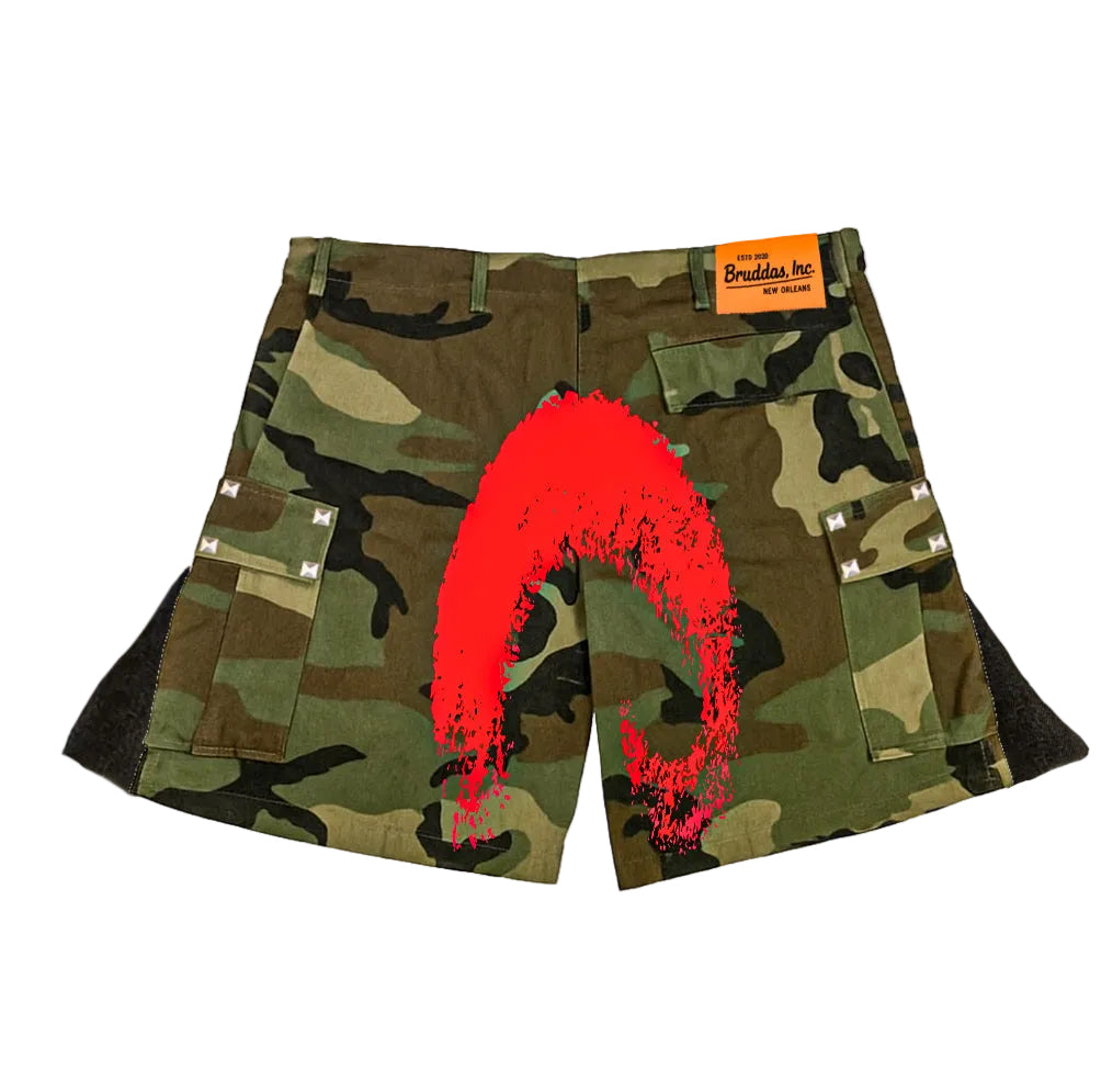 IM RICHER CAMO SHORTS